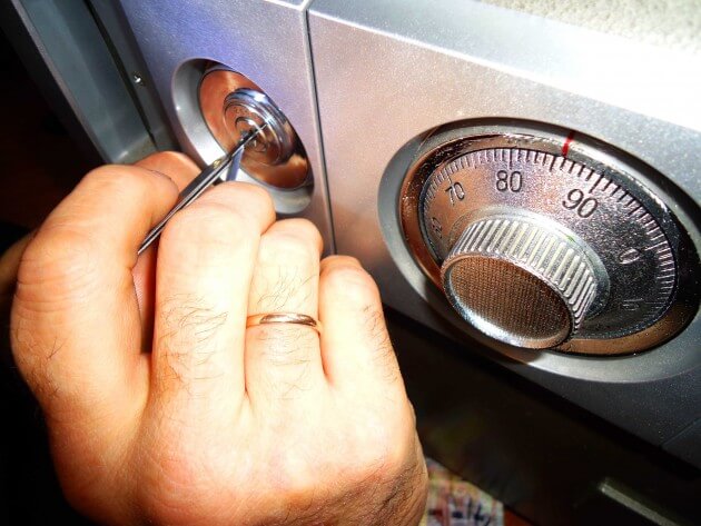 Вскрытие сейфов